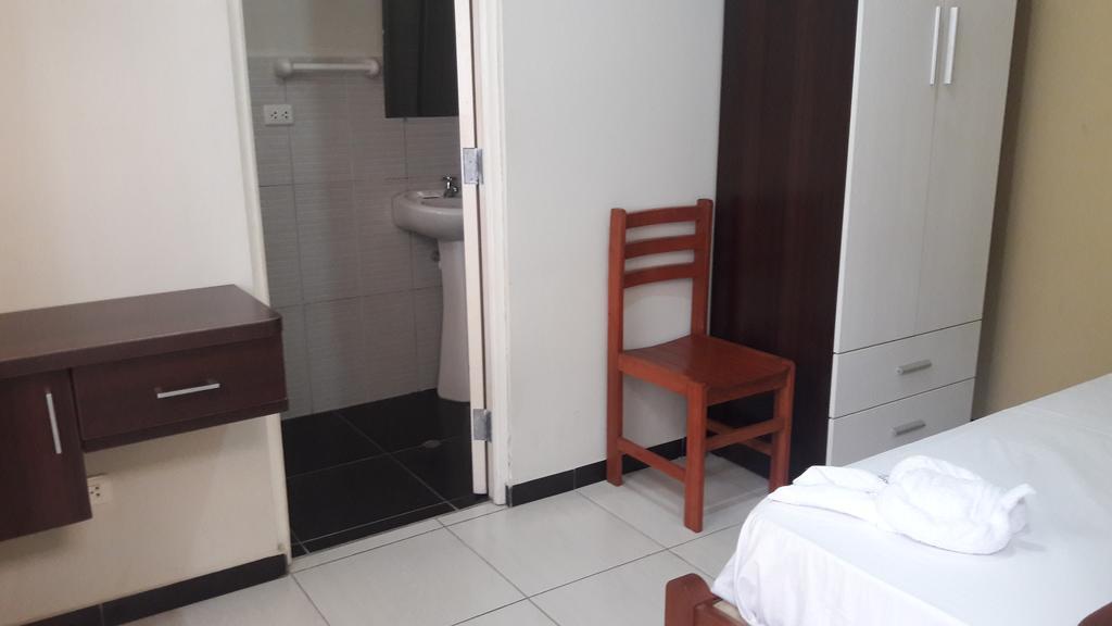 Boton De Oro Hotel Tambopata Zewnętrze zdjęcie